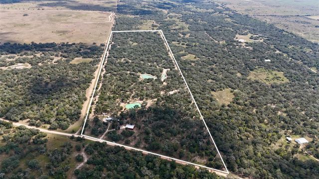 3033 County Road 18, Hallettsville, TX 77964