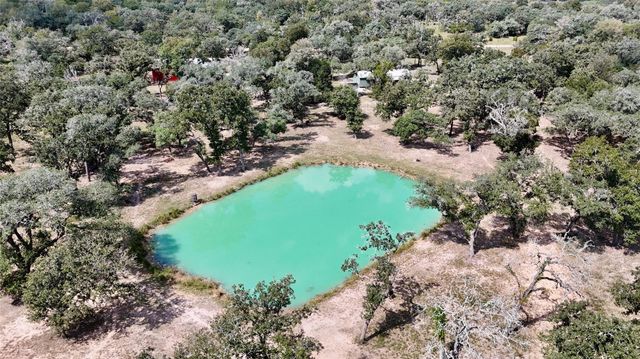 3033 County Road 18, Hallettsville, TX 77964