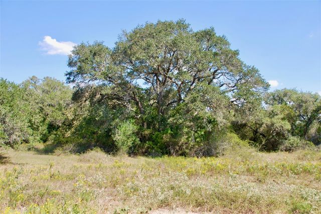 3033 County Road 18, Hallettsville, TX 77964