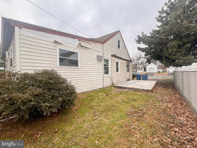 105 HARDING AVE, Wilmington, DE 19804