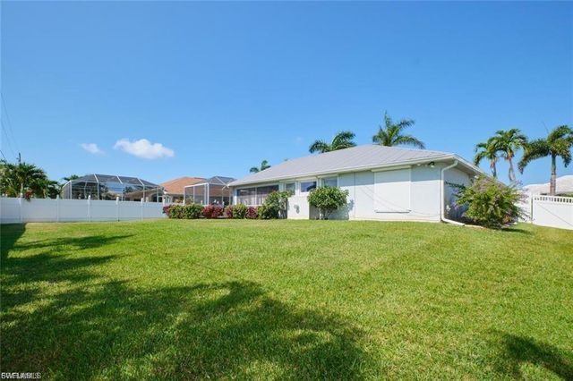 5507 SW 14th PL, Cape Coral, FL 33914