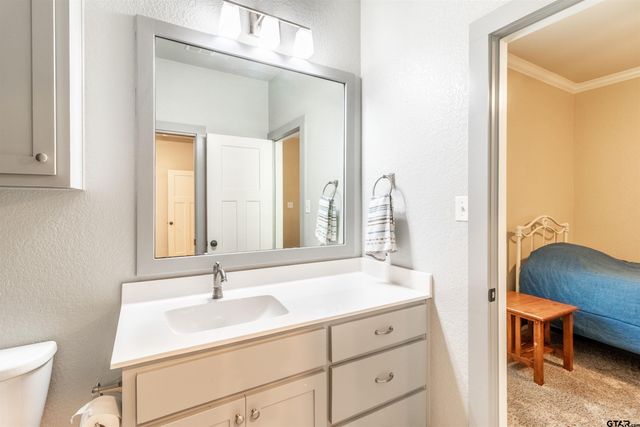14080 Pine Overlook Dr., Flint, TX 75762