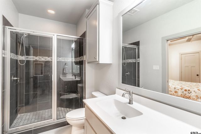 14080 Pine Overlook Dr., Flint, TX 75762