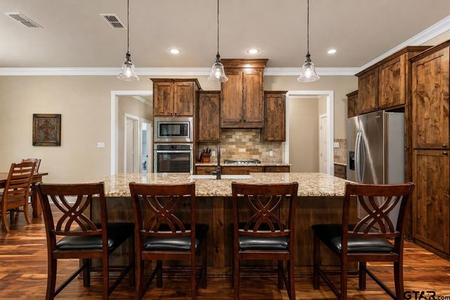14080 Pine Overlook Dr., Flint, TX 75762