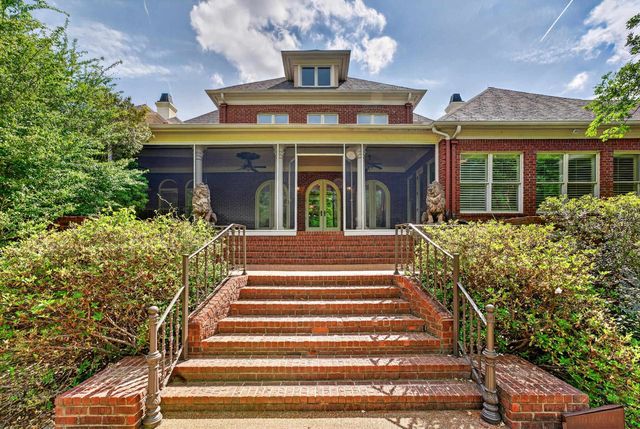 2575 INGLESIDE FARM RD W, Germantown, TN 38139
