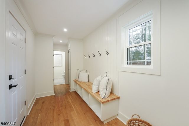 3 Herbert Rd, Scotch Plains Twp., NJ 07076