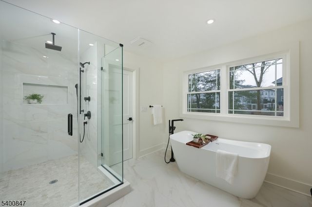 3 Herbert Rd, Scotch Plains Twp., NJ 07076