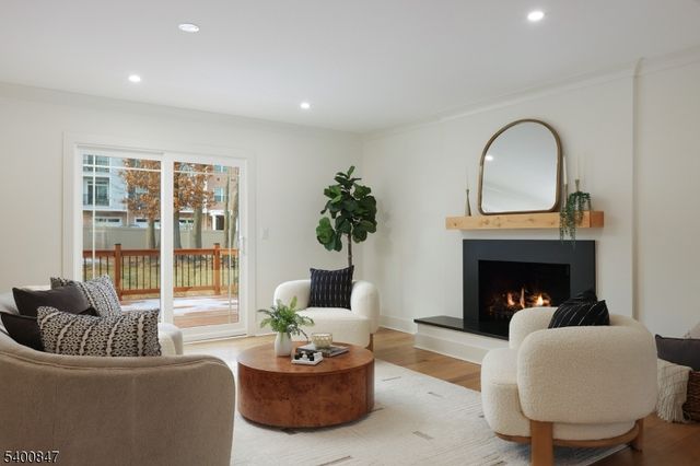 3 Herbert Rd, Scotch Plains Twp., NJ 07076