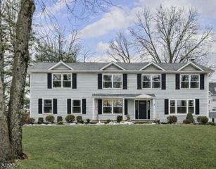 3 Herbert Rd, Scotch Plains Twp., NJ 07076