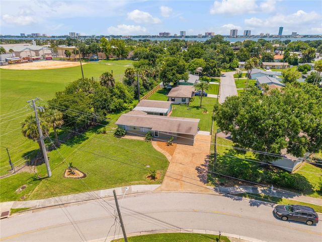 1807 S SEGRAVE STREET, South Daytona, FL 32119