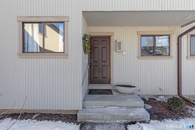 9 Highpoint Court 116E, Woodbury, CT 06798