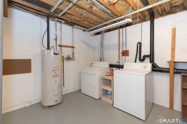 9 Highpoint Court 116E, Woodbury, CT 06798