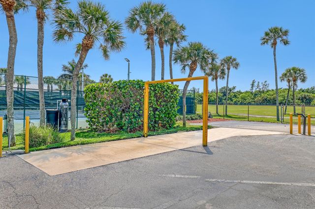 9550 S Ocean Drive 4, Jensen Beach, FL 34957