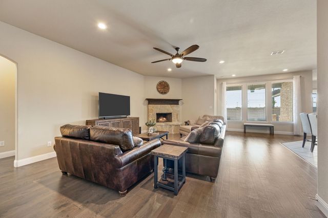 265 Hilltop Drive, Justin, TX 76247