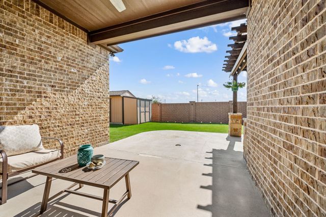 265 Hilltop Drive, Justin, TX 76247