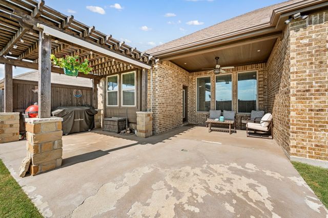 265 Hilltop Drive, Justin, TX 76247