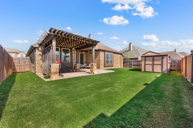 265 Hilltop Drive, Justin, TX 76247