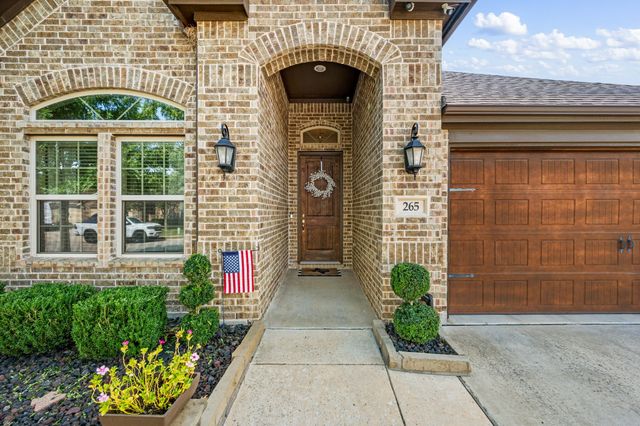 265 Hilltop Drive, Justin, TX 76247