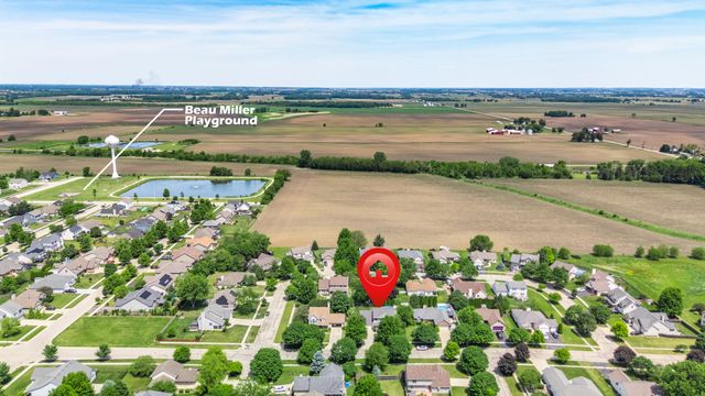 437 W DeKalb Drive, Maple Park, IL 60151