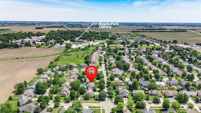 437 W DeKalb Drive, Maple Park, IL 60151