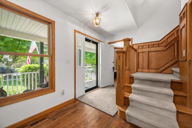 437 W DeKalb Drive, Maple Park, IL 60151