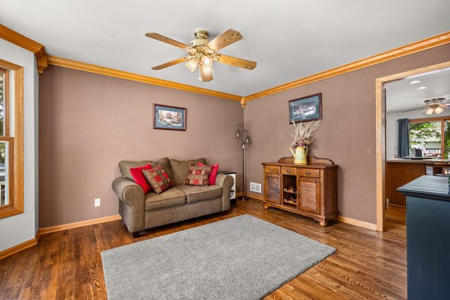 437 W DeKalb Drive, Maple Park, IL 60151