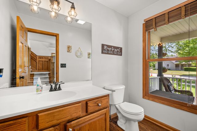 437 W DeKalb Drive, Maple Park, IL 60151