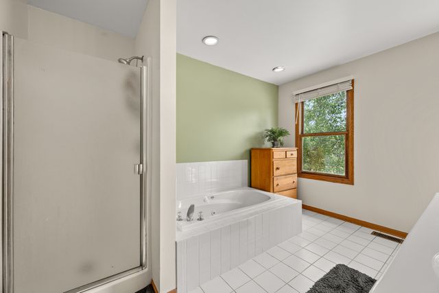 437 W DeKalb Drive, Maple Park, IL 60151