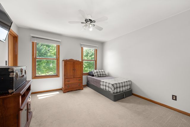 437 W DeKalb Drive, Maple Park, IL 60151