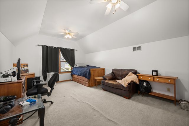 437 W DeKalb Drive, Maple Park, IL 60151