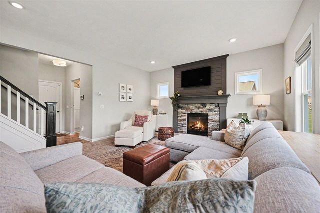 4177 Boulder View Drive, Belmont, MI 49306