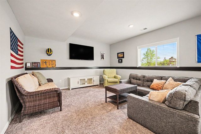 4177 Boulder View Drive, Belmont, MI 49306