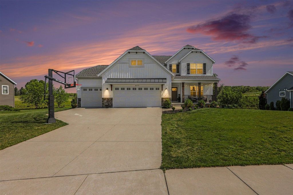4177 Boulder View Drive, Belmont, MI 49306