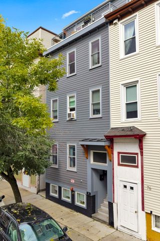 74 Everett St 3, Boston, MA 02128