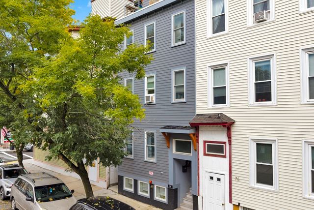 74 Everett St 3, Boston, MA 02128