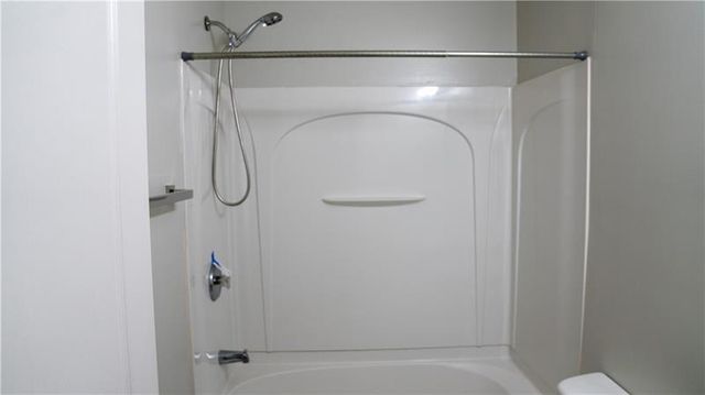 2476 Suwanee Pointe Drive, Lawrenceville, GA 30043