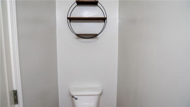 2476 Suwanee Pointe Drive, Lawrenceville, GA 30043