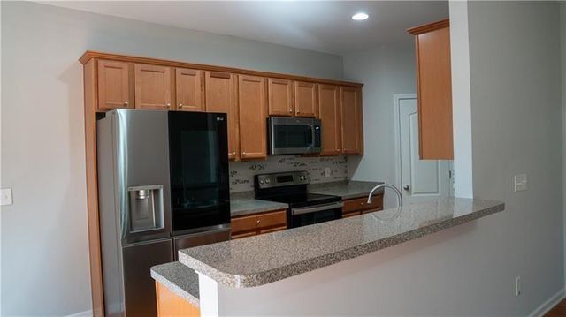 2476 Suwanee Pointe Drive, Lawrenceville, GA 30043