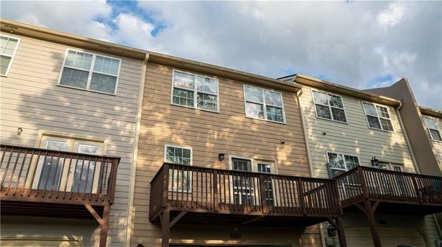 2476 Suwanee Pointe Drive, Lawrenceville, GA 30043