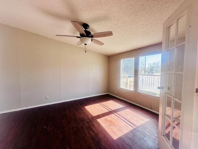 1400 Shawnee Circle CIR, Austin, TX 78734