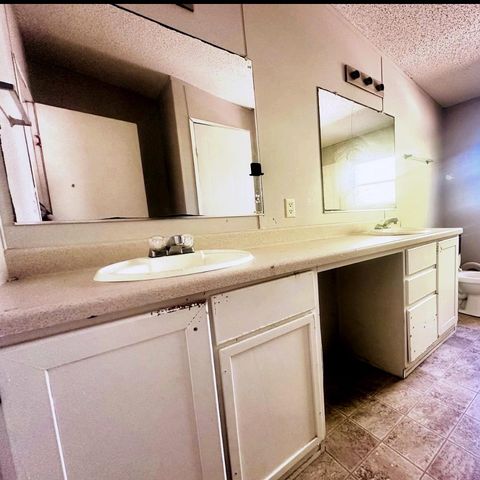 1400 Shawnee Circle CIR, Austin, TX 78734