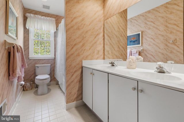1112 ASHRIDGE CT, Ambler, PA 19002