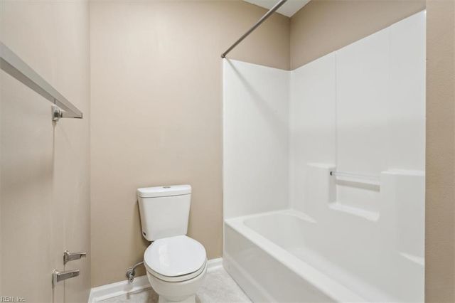 192 Lees Mill DR, Newport News, VA 23608
