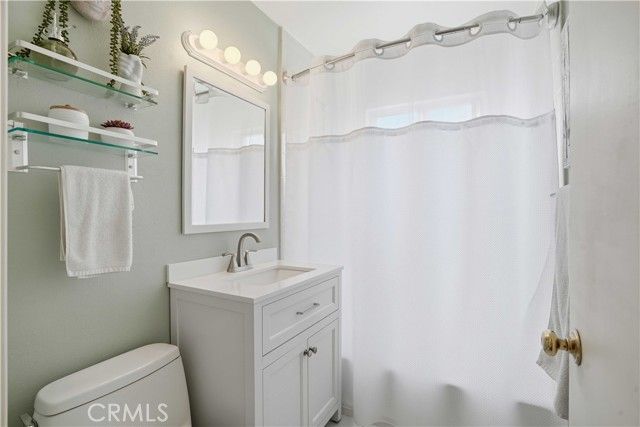 1385 Currant Avenue, Simi Valley, CA 93065