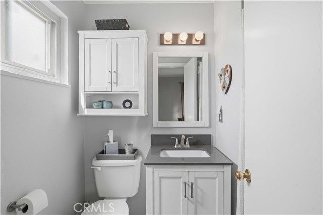 1385 Currant Avenue, Simi Valley, CA 93065