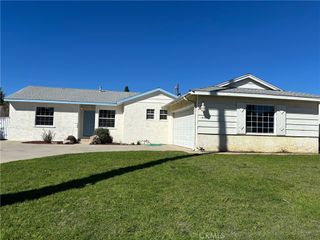 10133 Kester, San Fernando, CA 91345