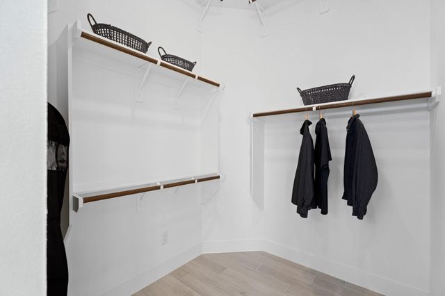 327 Afton Drive, Rosenberg, TX 77471