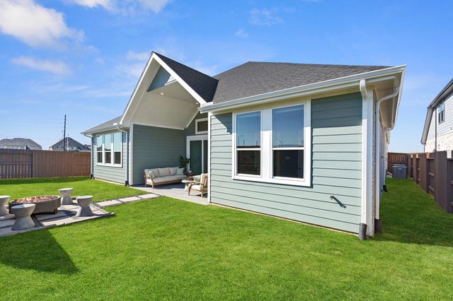 327 Afton Drive, Rosenberg, TX 77471