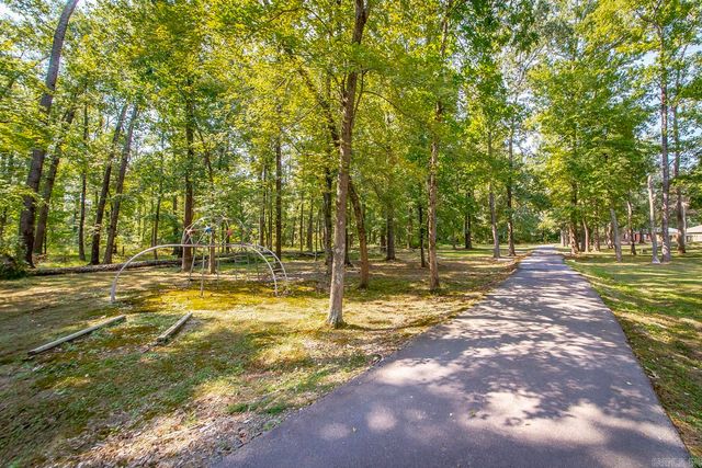 31 Newcastle Drive, Cabot, AR 72023
