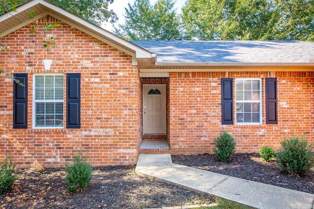 31 Newcastle Drive, Cabot, AR 72023